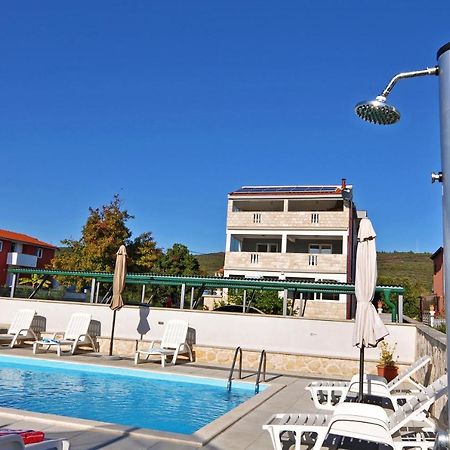 Apartment Tony With Private Pool ซูโกชัน ภายนอก รูปภาพ